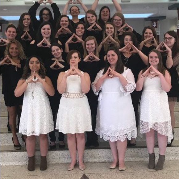 Meet your Posher, Brittany - Picture 3 of 4